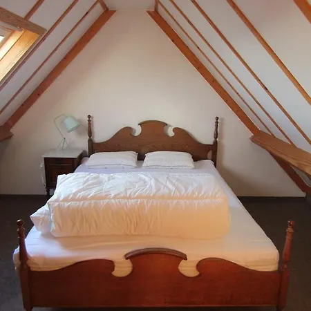 Holiday home Nieuwendamme 14 *